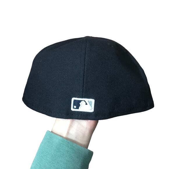 New era New York Yankees fitted hat Jackie Robinson 7 1/2 - Picture 3 of 4